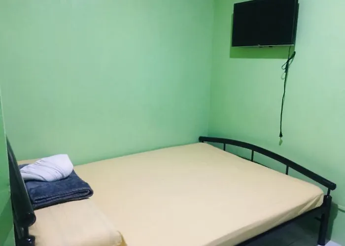Big Paul City Hostel *